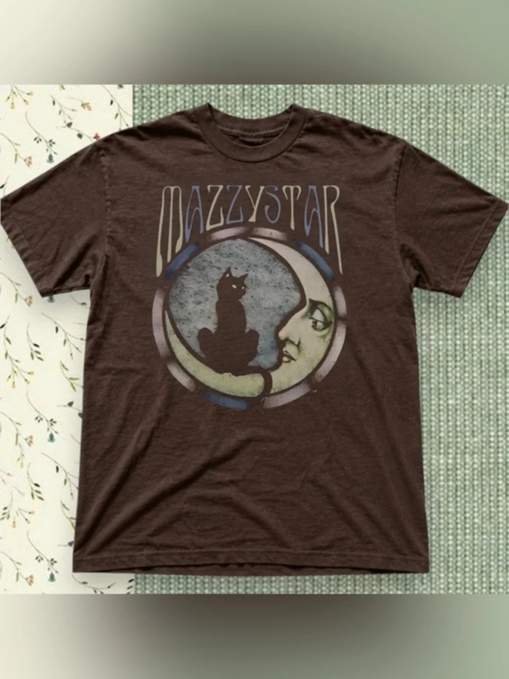Brown Cat Graphic T-Shirt